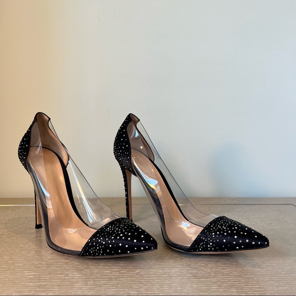 Gianvito Rossi Rhinestoned Pumps